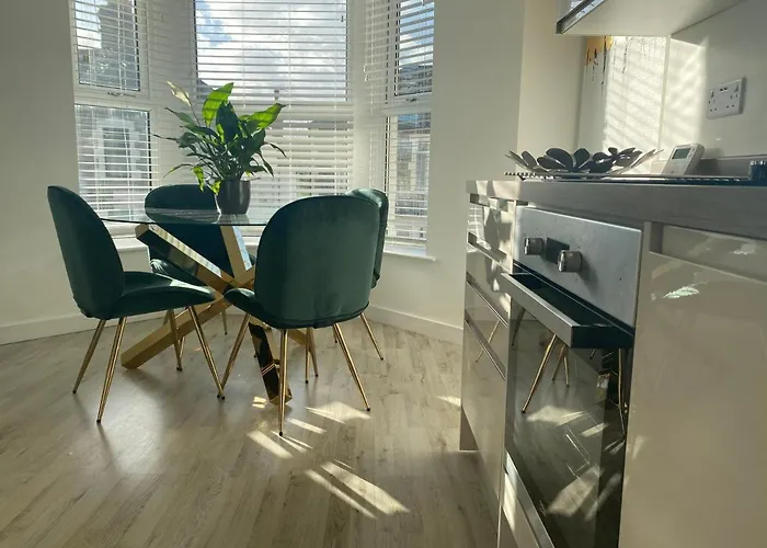 Stylish Pontcanna Flat Near City Centre