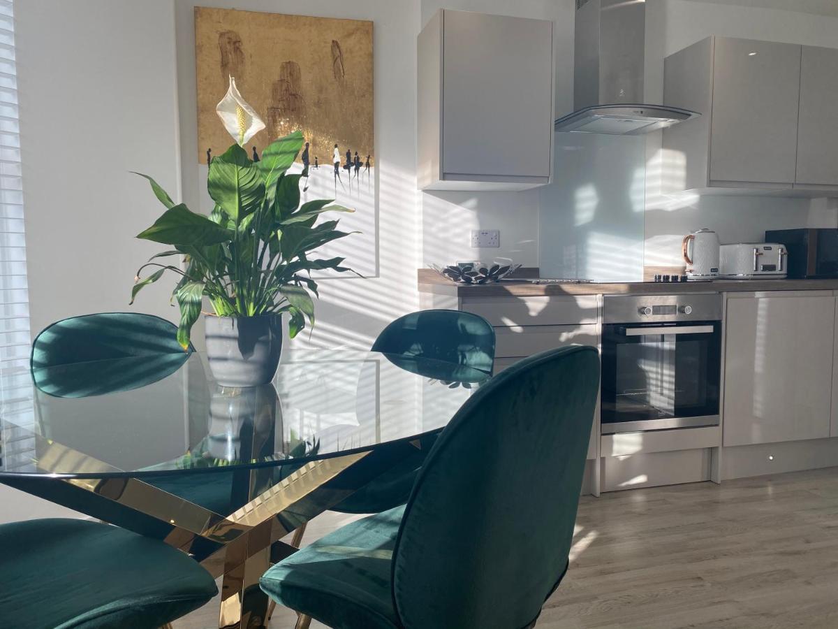 Stylish Pontcanna Flat Near Centre Апартаменты *